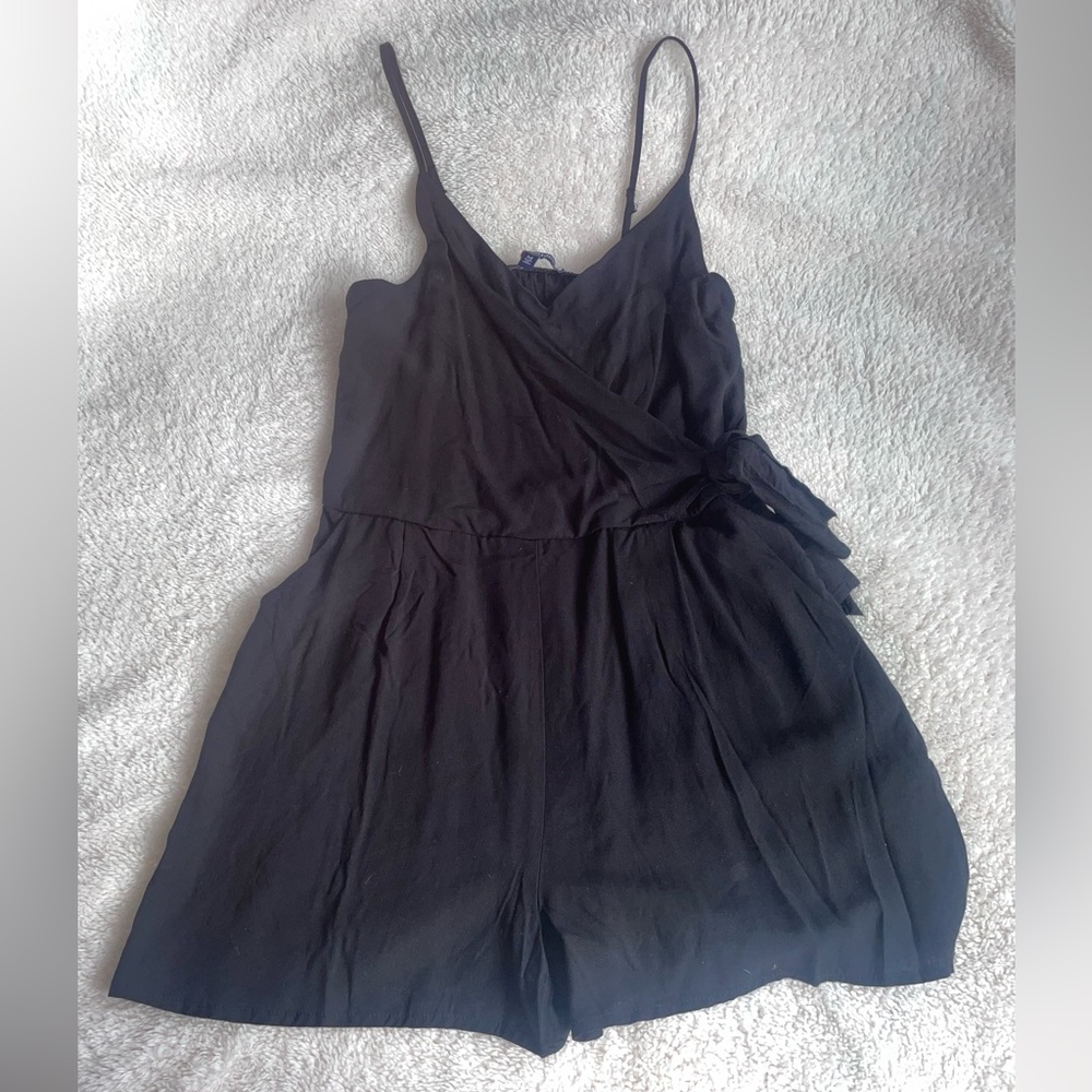 Black medium romper